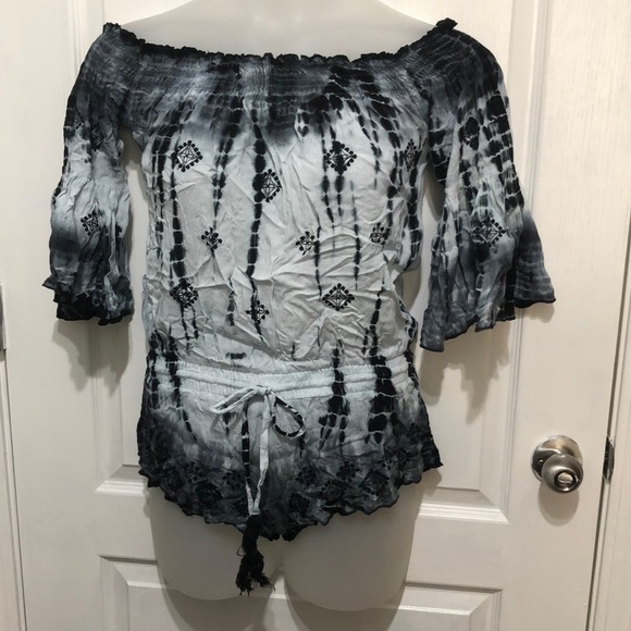 Bathing suit coverup - Picture 1 of 8